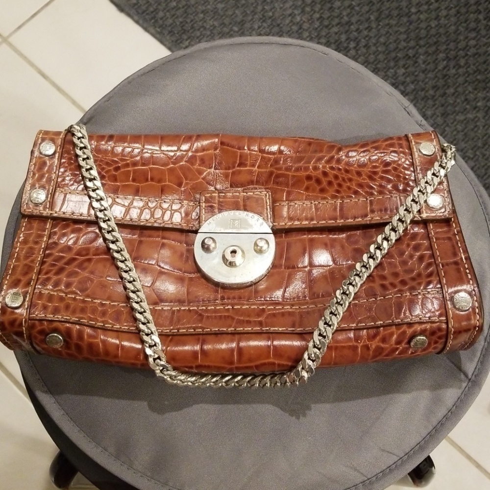💕MICHAEL KORS💕 Brown Leather Flap Shoulder …